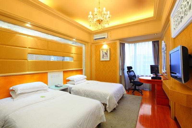 Bluesky Hotel Гуанджоу Екстериор снимка