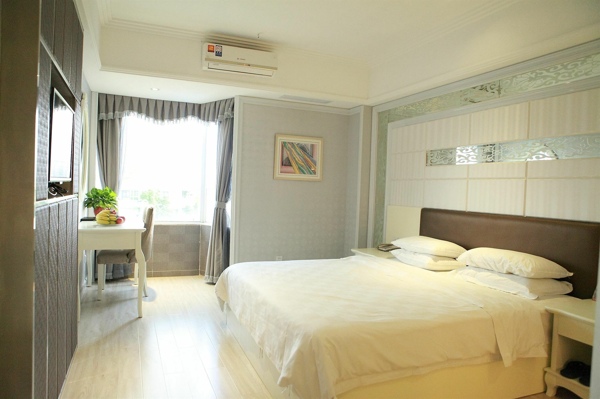 Bluesky Hotel Гуанджоу Екстериор снимка